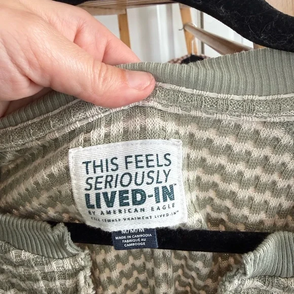 American Eagle Outfitters Green Striped Sweater - Picture 2 of 2